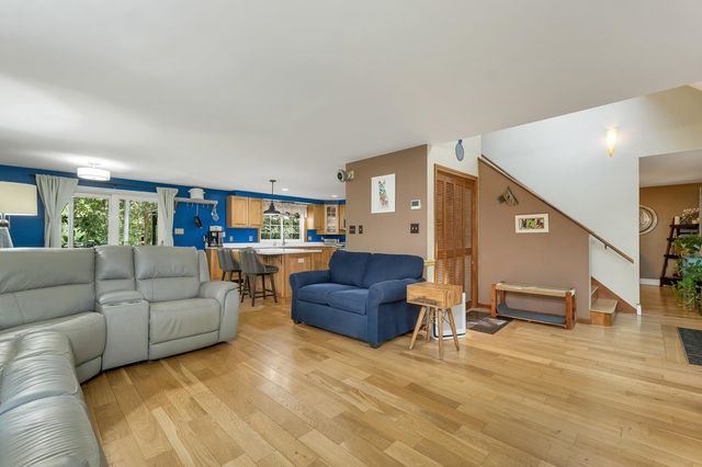 13 Durell Drive, Newmarket, NH 03857