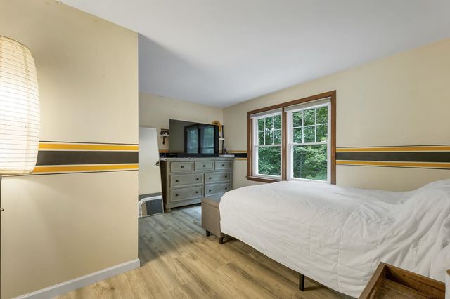 13 Durell Drive, Newmarket, NH 03857