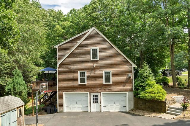 13 Durell Drive, Newmarket, NH 03857