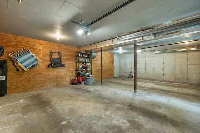 13 Durell Drive, Newmarket, NH 03857