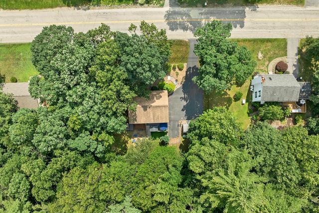 13 Durell Drive, Newmarket, NH 03857