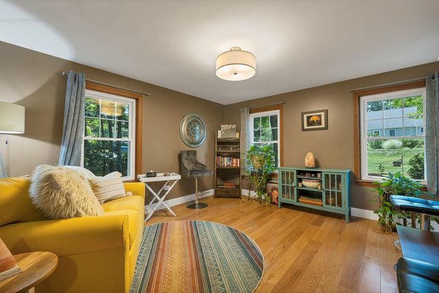 13 Durell Drive, Newmarket, NH 03857