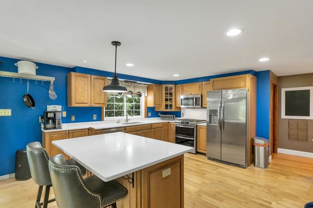 13 Durell Drive, Newmarket, NH 03857