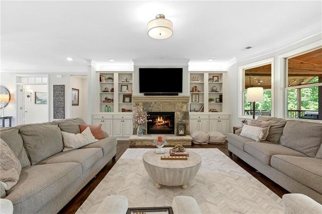 4565 Sterling Pointe Drive NW, Kennesaw, GA 30152