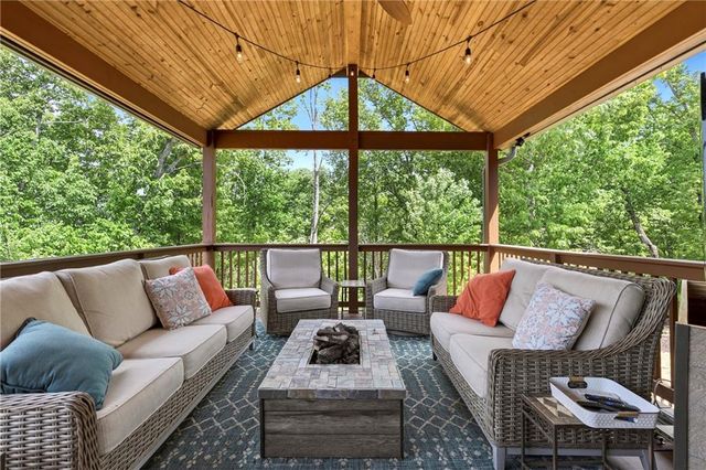 4565 Sterling Pointe Drive NW, Kennesaw, GA 30152