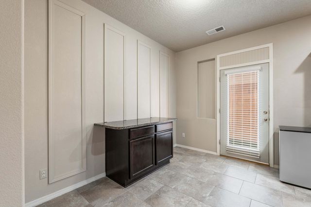 2419 Del Timbre Lane SW, Albuquerque, NM 87121