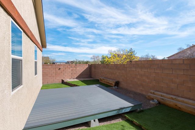 2419 Del Timbre Lane SW, Albuquerque, NM 87121