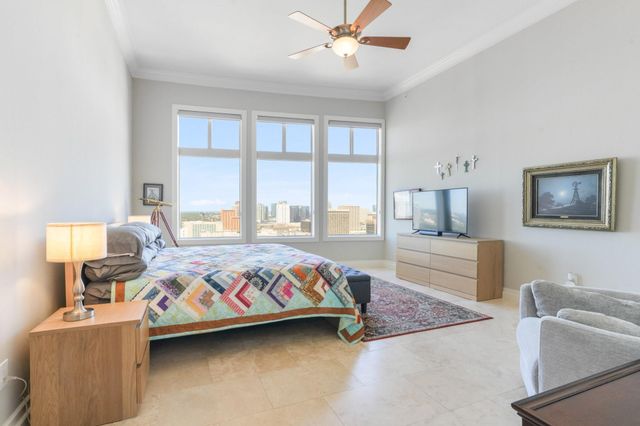 3388 Sage Road 2102, Houston, TX 77056