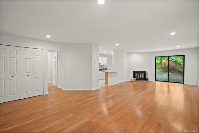 50 Dekalb Avenue N4F, White Plains, NY 10605
