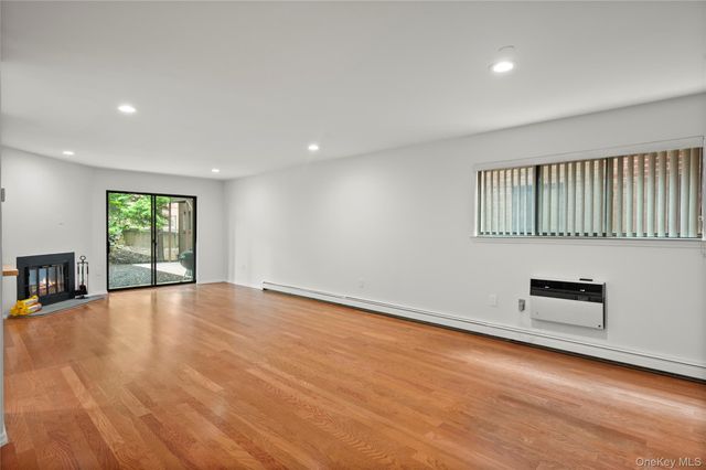 50 Dekalb Avenue N4F, White Plains, NY 10605