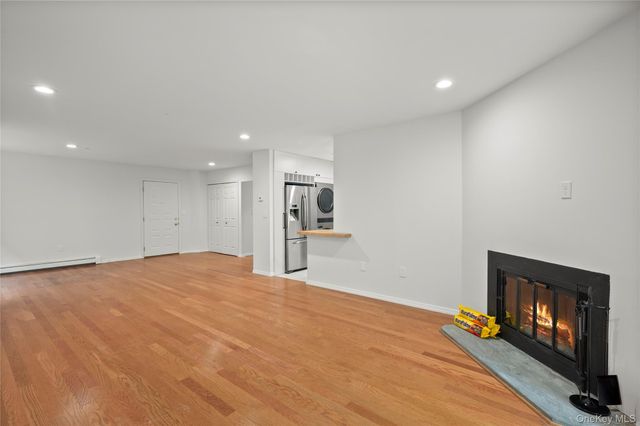 50 Dekalb Avenue N4F, White Plains, NY 10605