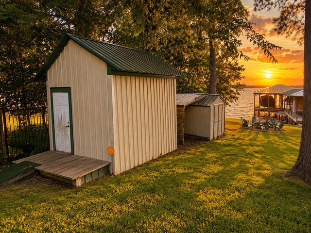 17160 Lakeview Drive, Flint, TX 75762