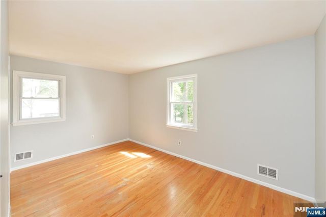 85 Primrose Lane B, Paramus, NJ 07652