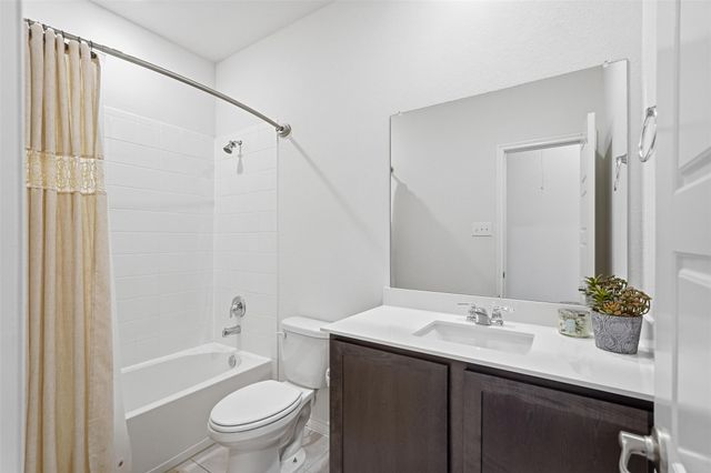 949 Philadelphia Street, Fate, TX 75189