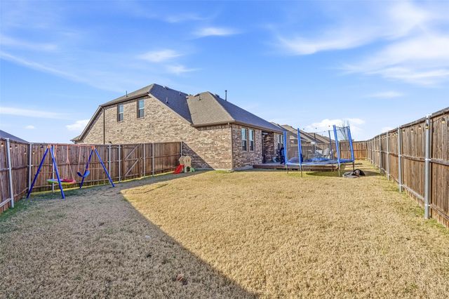 949 Philadelphia Street, Fate, TX 75189