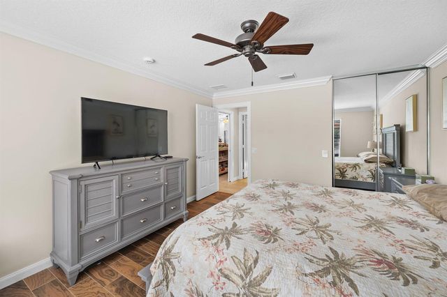 10695 SW Hartwick Drive, Port St. Lucie, FL 34987