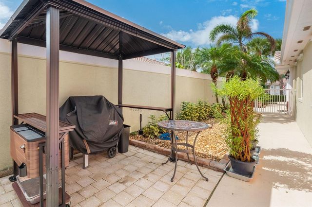 10695 SW Hartwick Drive, Port St. Lucie, FL 34987