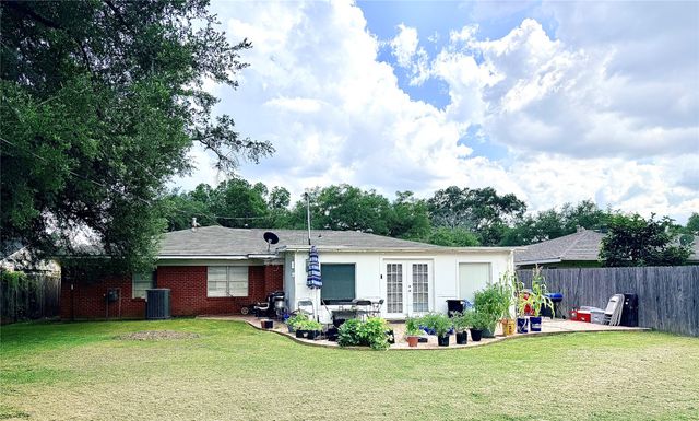 526 E Southfield Road, Shreveport, LA 71105