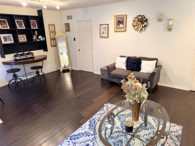 526 E Southfield Road, Shreveport, LA 71105