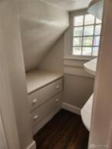 250 S Douglas Avenue, Springfield, OH 45505