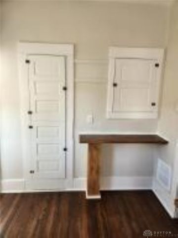 250 S Douglas Avenue, Springfield, OH 45505