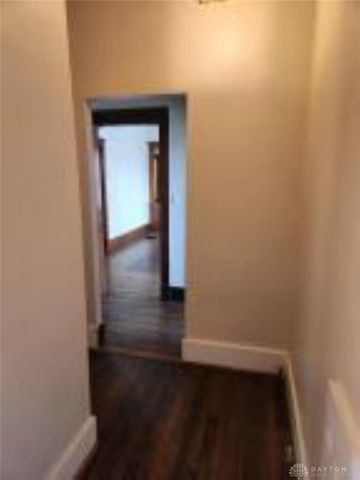 250 S Douglas Avenue, Springfield, OH 45505