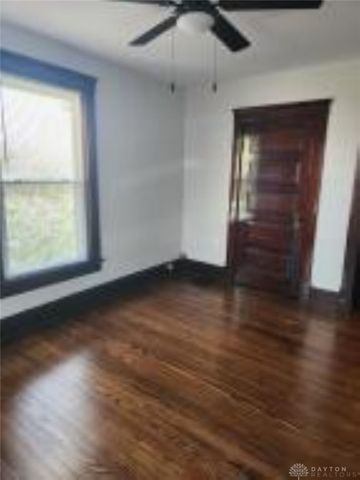 250 S Douglas Avenue, Springfield, OH 45505