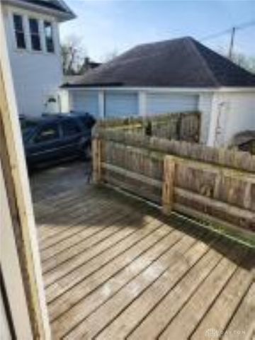 250 S Douglas Avenue, Springfield, OH 45505