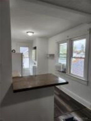 250 S Douglas Avenue, Springfield, OH 45505