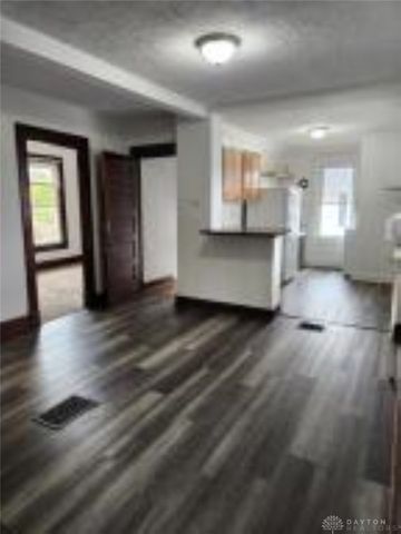 250 S Douglas Avenue, Springfield, OH 45505