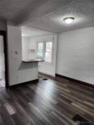 250 S Douglas Avenue, Springfield, OH 45505