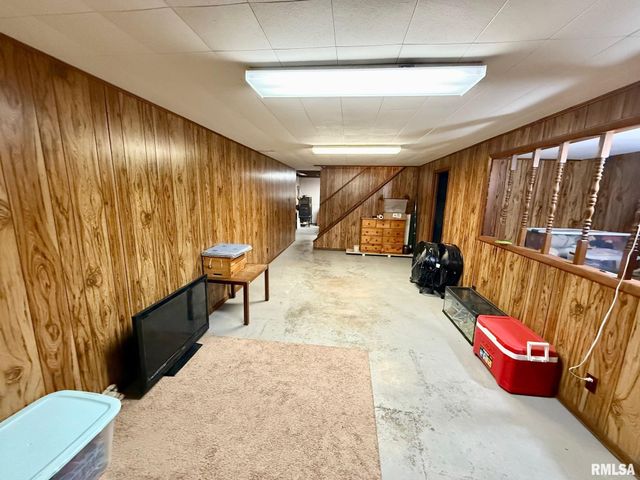 17122 RIVER VIEW Road, Petersburg, IL 62675