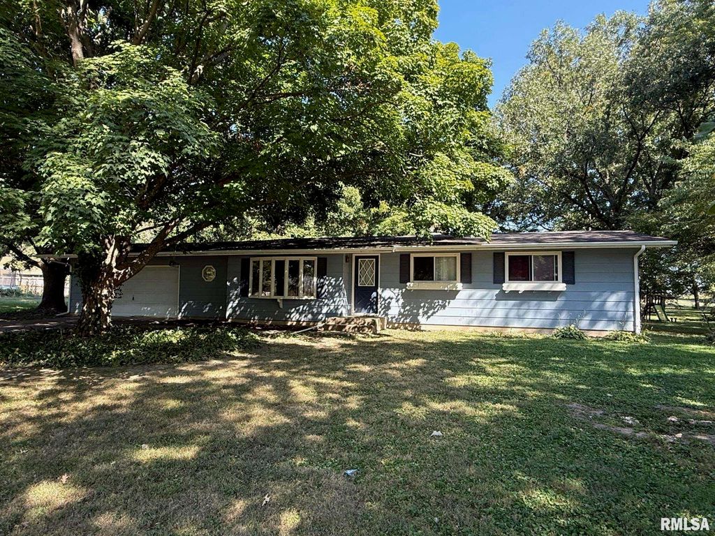 17122 RIVER VIEW Road, Petersburg, IL 62675