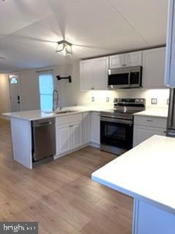 437 SHADY CREEK RD, Clear Brook, VA 22624