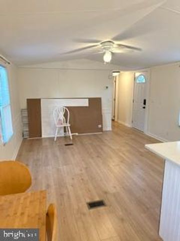 437 SHADY CREEK RD, Clear Brook, VA 22624