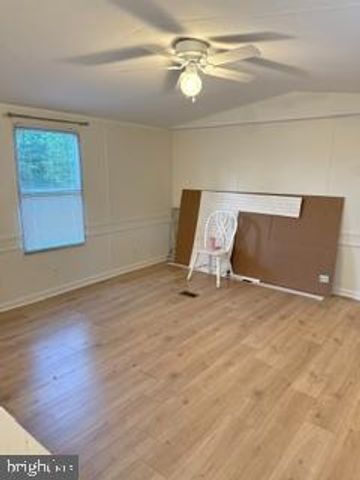 437 SHADY CREEK RD, Clear Brook, VA 22624