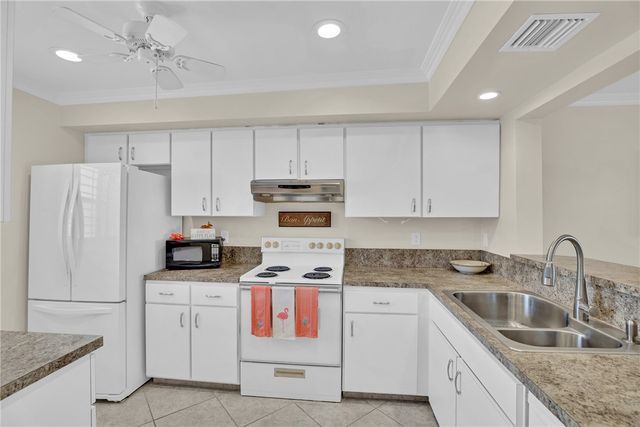 5159 N Highway A1a None 514, North Hutchinson Island, FL 34949