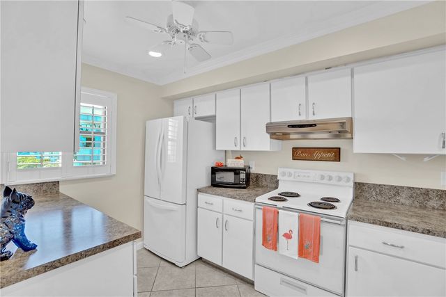 5159 N Highway A1a None 514, North Hutchinson Island, FL 34949