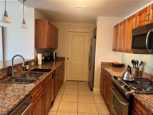 333 Atwells Avenue 208, Providence, RI 02903