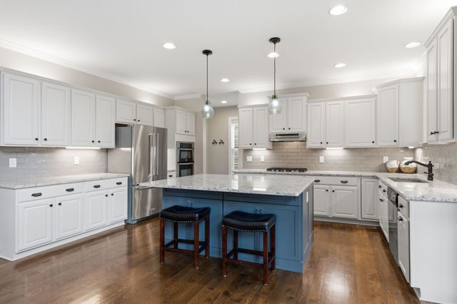 8817 Ivy Mount Ln, Nolensville, TN 37135