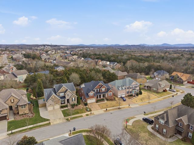 8817 Ivy Mount Ln, Nolensville, TN 37135