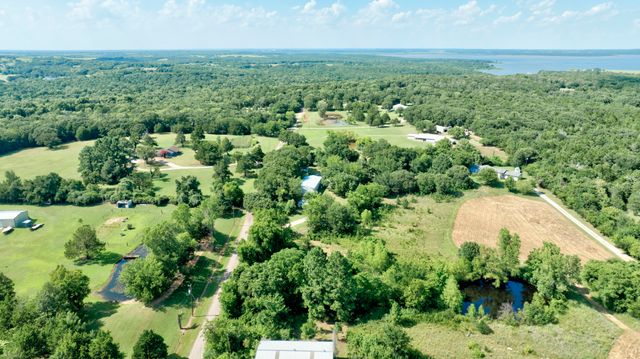 86 Easy Street, Whitesboro, TX 76273