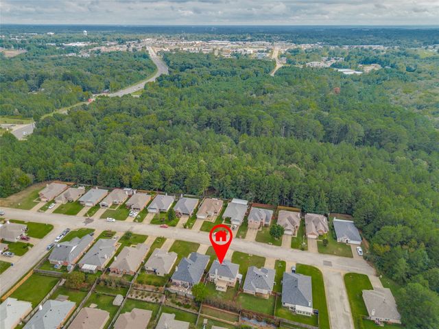 211 Ray Creek Drive, Longview, TX 75605