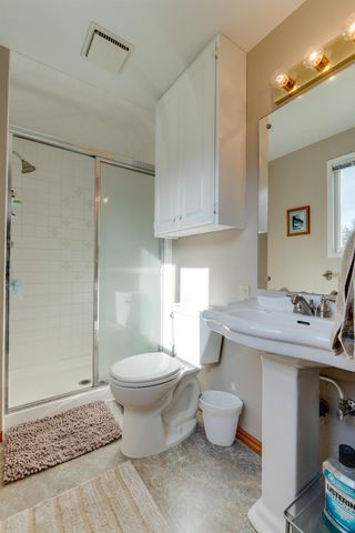 9513 W Nelson Dr, Nine Mile Falls, WA 99026