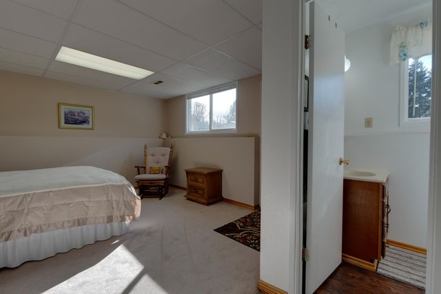 9513 W Nelson Dr, Nine Mile Falls, WA 99026