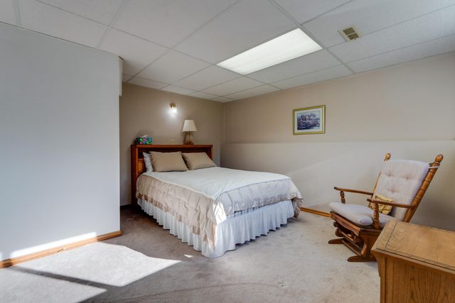 9513 W Nelson Dr, Nine Mile Falls, WA 99026