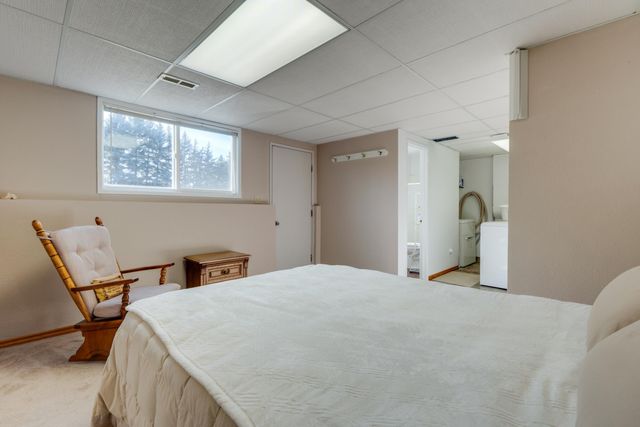 9513 W Nelson Dr, Nine Mile Falls, WA 99026