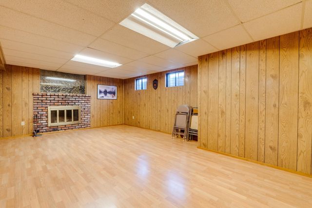 9513 W Nelson Dr, Nine Mile Falls, WA 99026