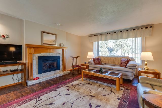 9513 W Nelson Dr, Nine Mile Falls, WA 99026