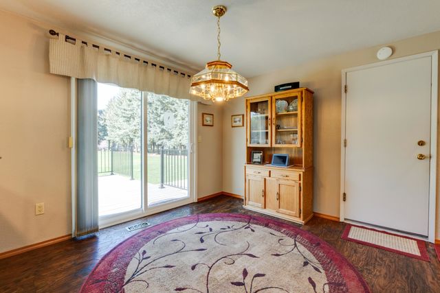 9513 W Nelson Dr, Nine Mile Falls, WA 99026